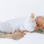 warum Babys häufig kalte Hände haben